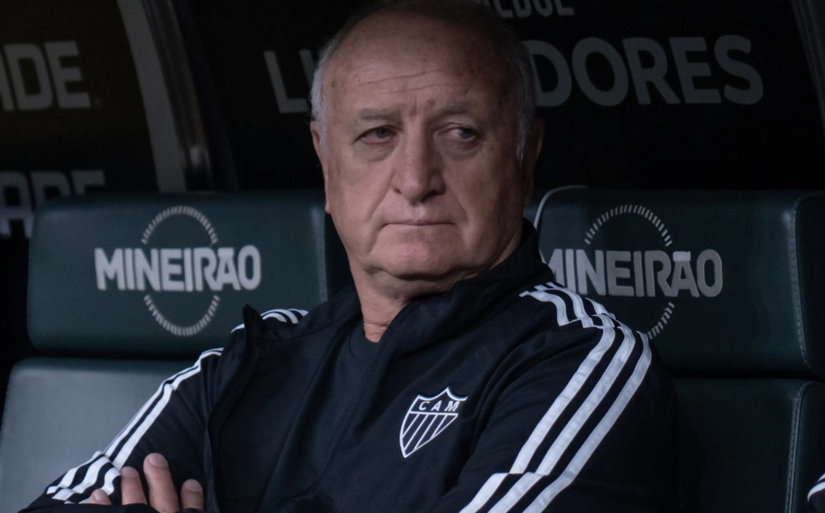 FUTEBOL: Atlético-MG anuncia a saída de Felipão