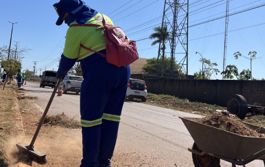 CIDADE LIMPA: Mutirões intensificam limpeza de ruas, avenidas e espaços públicos da capital
