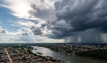 ABAFADO: Domingo tem manhã de sol e chuva à tarde em RO