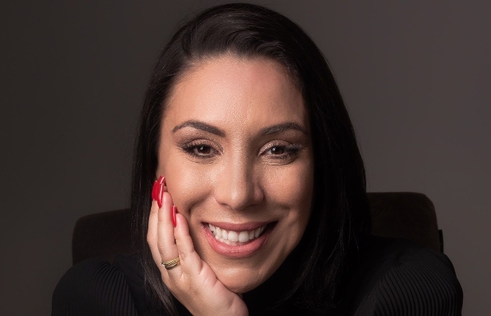 Estreia nesta segunda (16) a coluna 'Direito da Mulher', com Aline Leon