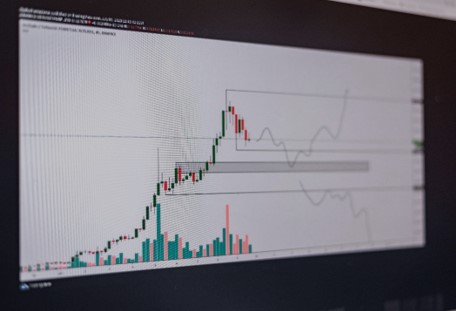 COTAÇÃO DO DÓLAR COMERCIAL: Como é formada e por que muda todos os dias