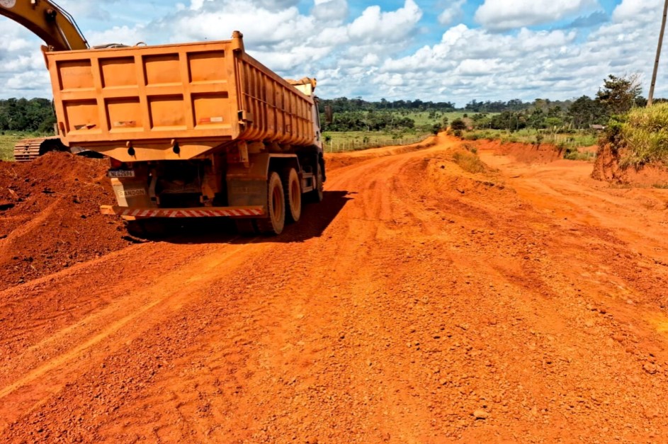 ALAN QUEIROZ: Deputado solicita melhorias e governo confirma manutenção na RO-006