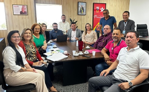 REUNIÃO: Sindicatos representativos da saúde definem mudanças na lei do PCCR/SESAU