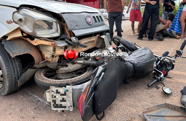 URGENTE: Criança e mãe sofrem grave acidente após motorista avançar