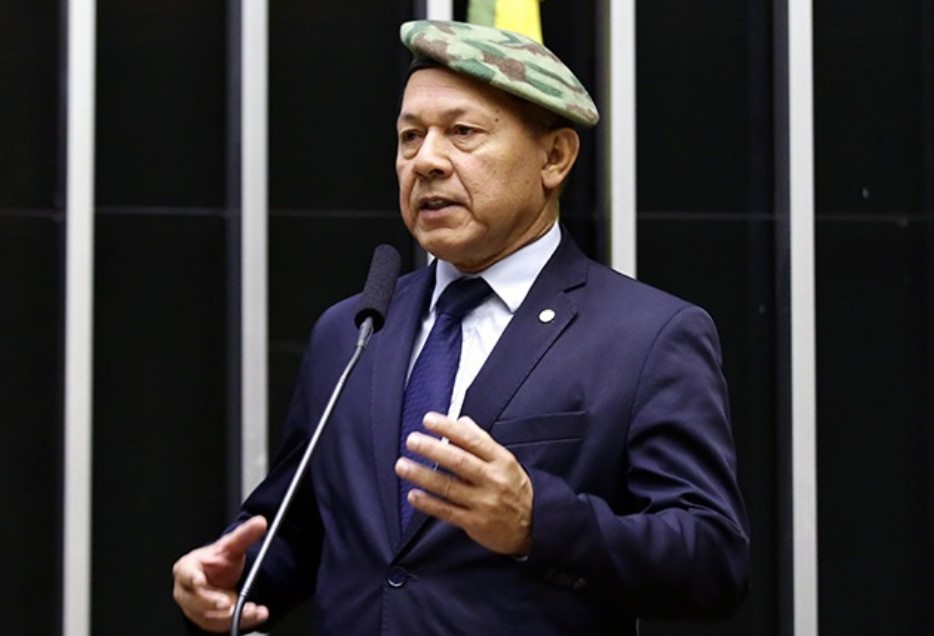 CHRISÓSTOMO: Deputado lidera mobilização por CPI do Roubo dos Aposentados