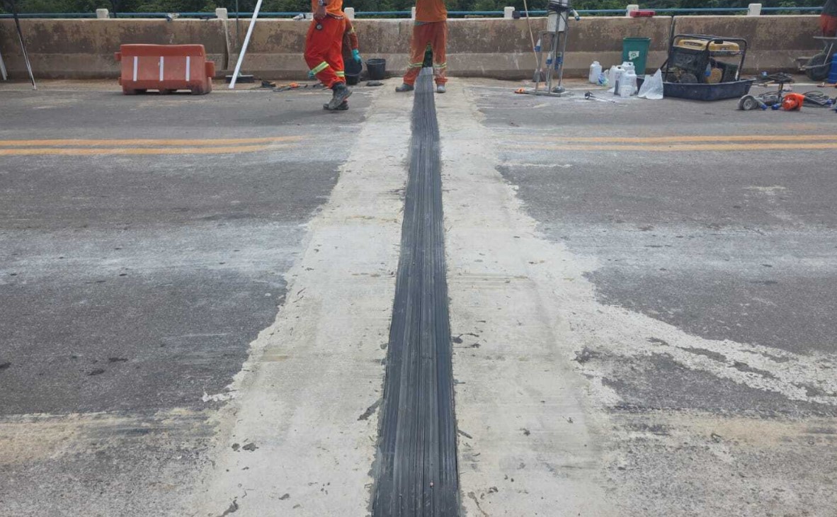 JI-PARANÁ: Nova 364 conclui obras na junta da ponte do Rio Machado