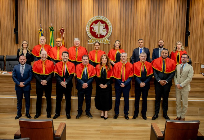 SOLENIDADE: Juíza e desembargadores do TJRO são empossados na ALJUR