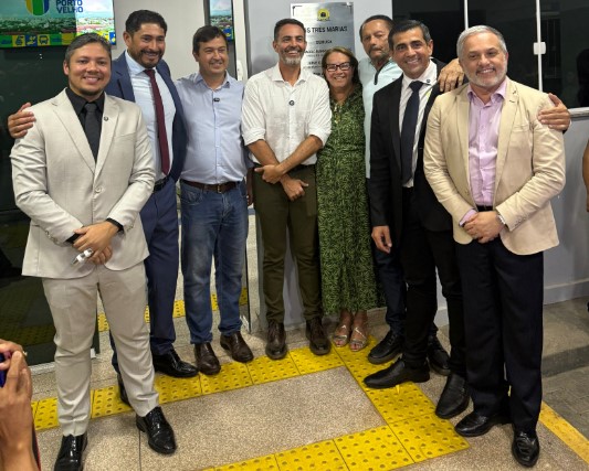 ZÉ PAROCA: Vereador, prefeito e autoridades entregam UBS no Três Marias