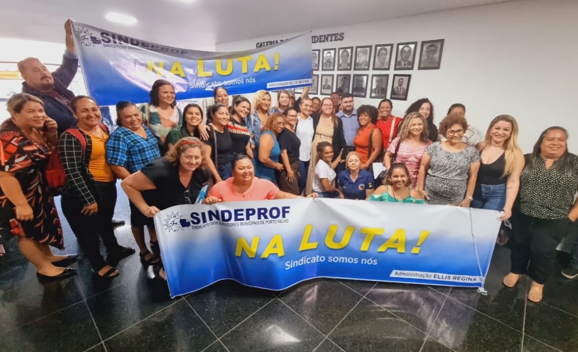 APROVADO: Projeto reajusta remuneração de diretores, vice-diretores e secretários de escola