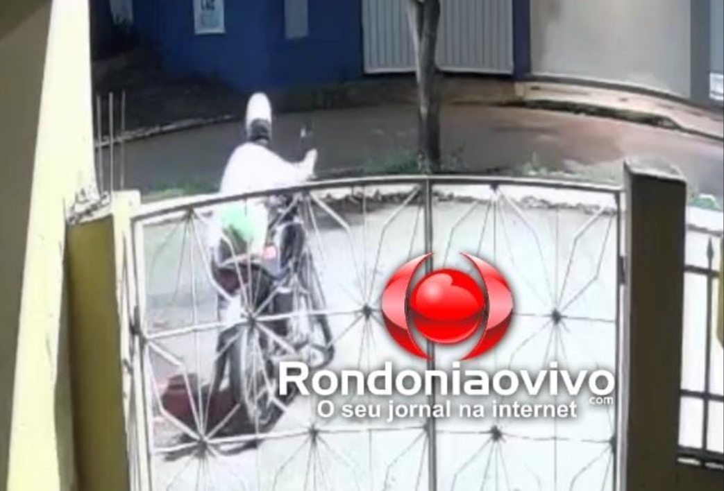 VÍDEO: Dupla é filmada enquanto furta motocicleta próximo ao MP