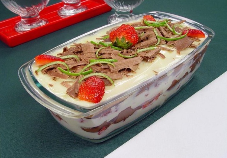 SOBREMESA: Pavê de limão com creme de avelã simples e delicioso