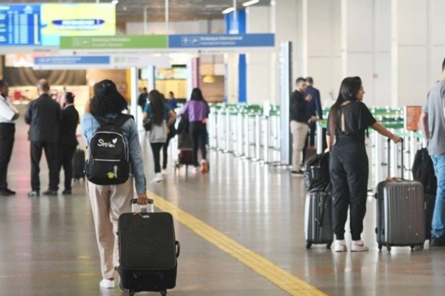 HORÁRIOS: Greve de pilotos e comissários entra no 3° dia sem avanço nas negociações