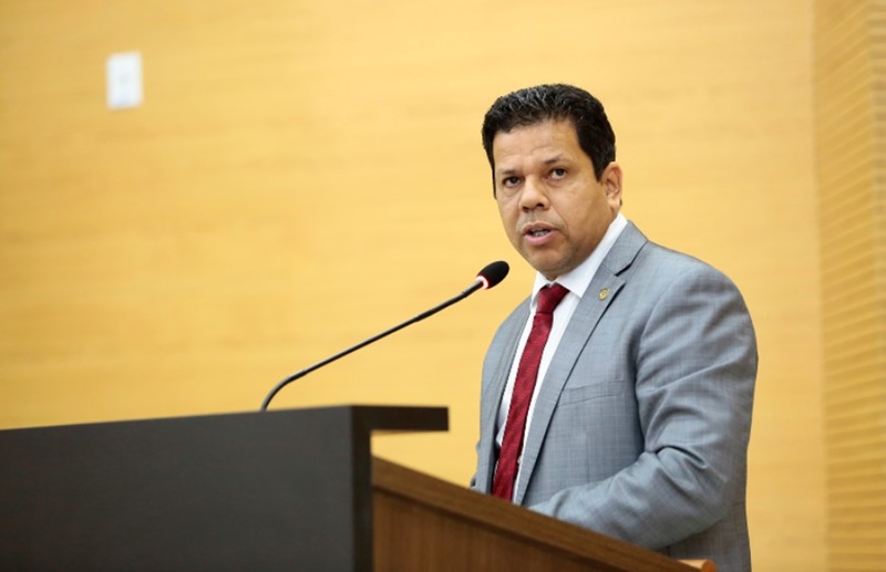 CATEGORIA: Jair Montes pede melhorias na saúde e mais profissionais 