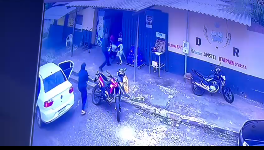 ONDA DE MORTES: Vídeo gravou execução a tiros de homem em conveniência no São Sebastião 