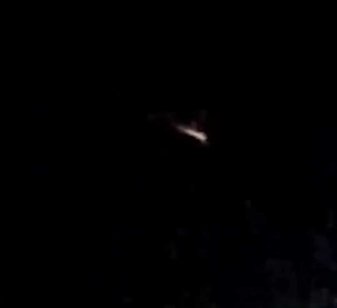 BOLA DE FOGO: Rondonienses filmam fenômeno parecido com meteoro