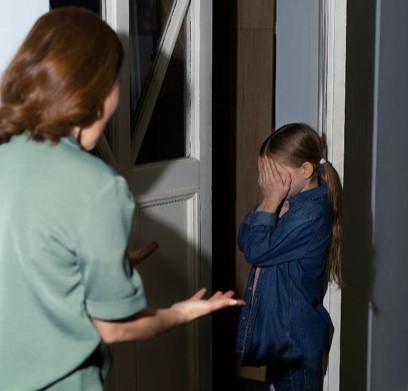 AMBIENTE FAMILIAR: Violência contra crianças cresce e ocorre principalmente dentro de casa 