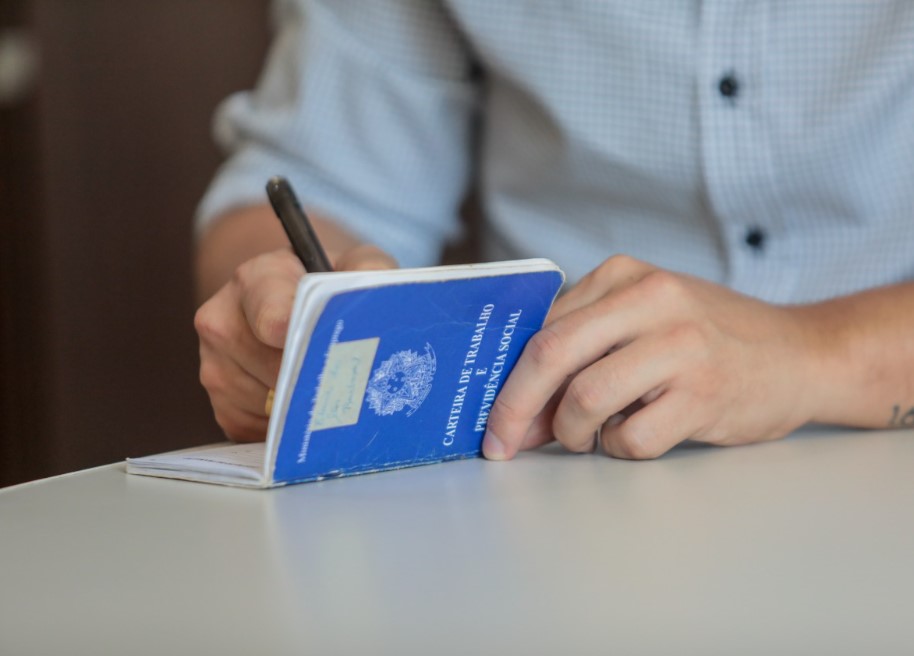 VAGAS ABERTAS: Fique atento ao que é preciso para participar do 'Feirão do Emprego'