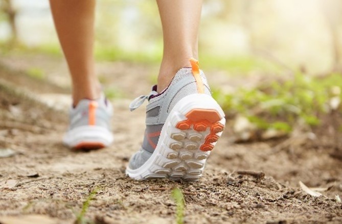 SAÚDE DA MENTE: Só 10 minutos de atividade física pode evitar mais de 420 mil casos de demência até 2050