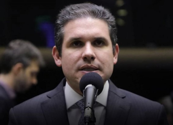 CONGRESSO INIMIGO DO POVO: Pressão popular nas redes sociais força mudanças nas emendas parlamentares