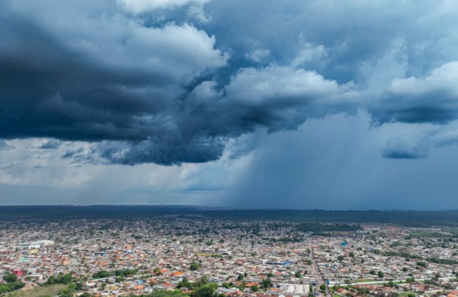 SOL E PANCADA: Terça(03) será de calor e chuva rápida em Rondônia