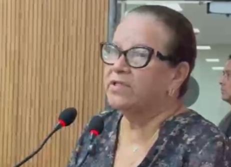 ELLIS REGINA: Vereadora critica cortes de benefícios aos servidores de Porto Velho