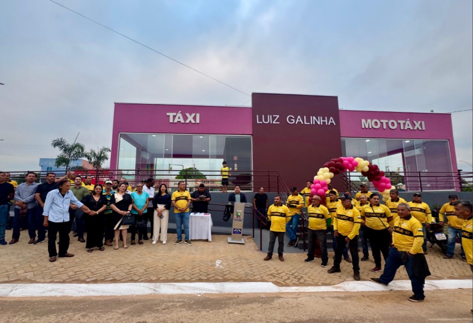 'LUIZ GALINHA': Prefeitura de Nova Mamoré inaugura moderno ponto de táxi e mototáxi