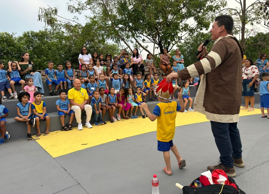 CHRISÓSTOMO: Deputado participa do 'Dia de Brincar' em Porto Velho