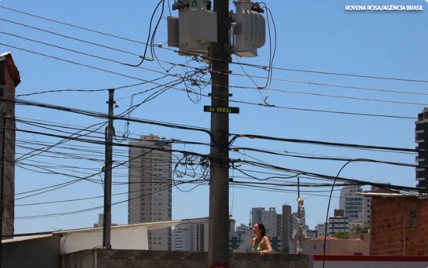 IBGE: energia elétrica chega quase à totalidade dos domicílios do País