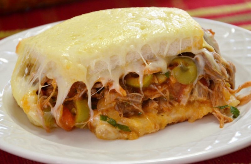 COZINHA: Receita de torta salgada de pão de forma com carne