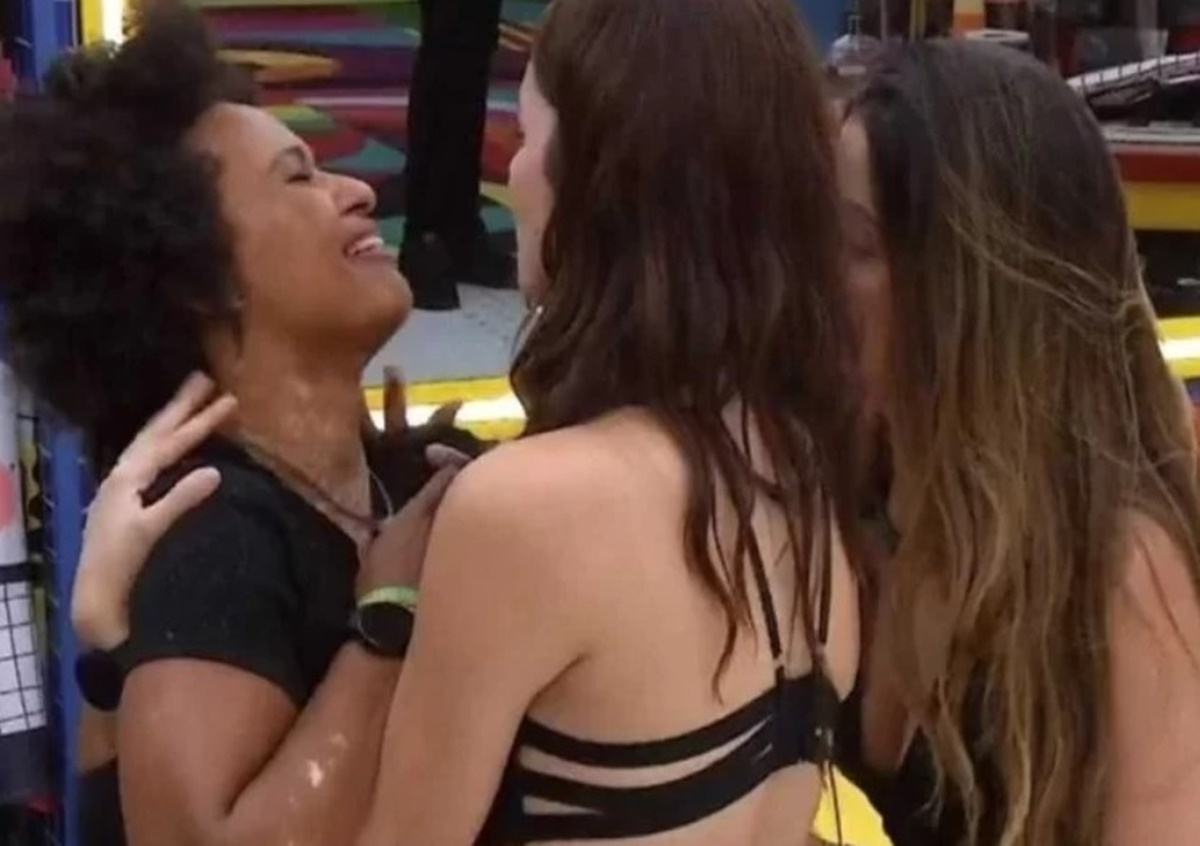 BBB22: Fãs do programa pedem expulsão de Natália após surto em festa