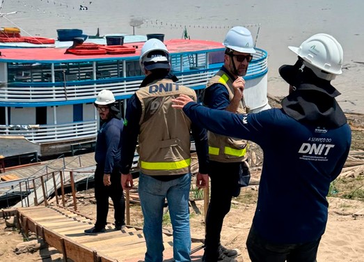 CAI N’ÁGUA: DNIT faz ação técnica em portos no rio Madeira