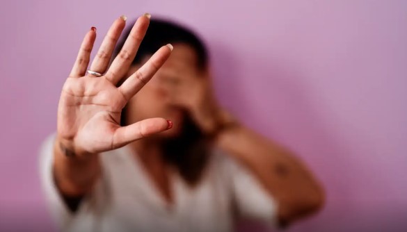 PROTEÇÃO: Delegacia Digital da Mulher permite que vítima denuncie mais rápido