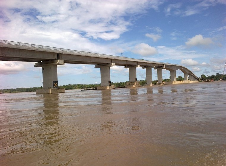 APÓS COLISÃO: DNIT avalia e garante que ponte sobre o Rio Madeira está segura