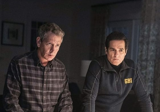 THE OUTSIDER: Enigmática minissérie  baseada em obra de Stephen King cansa... E muito