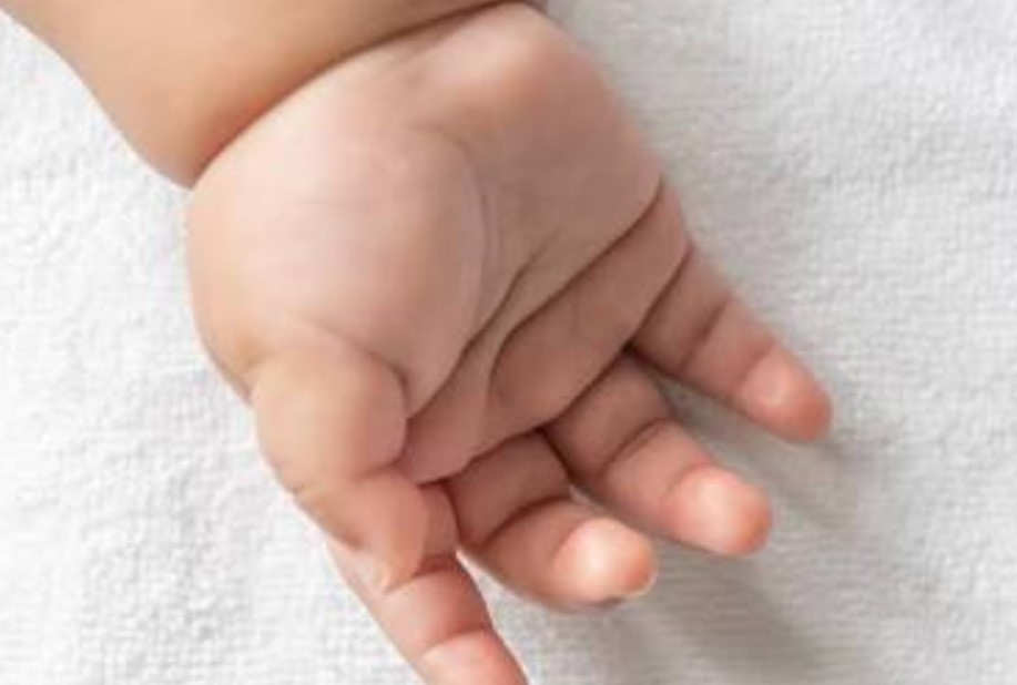 COM FOME: Bebê de nove meses é hospitalizado após ser agredido pelo pai