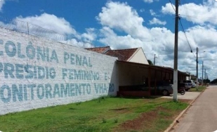 PROFESSORA: Continua presa mãe que atirou em homem que abusou da filha de seis anos