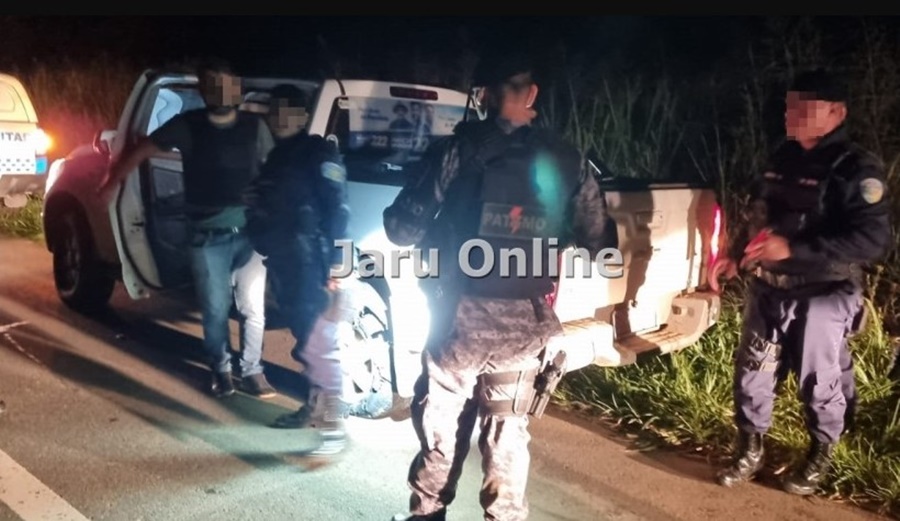 VANDALISMO: Antidemocráticos trocam tiros com a PM quando iam incendiar dois ônibus na BR-364