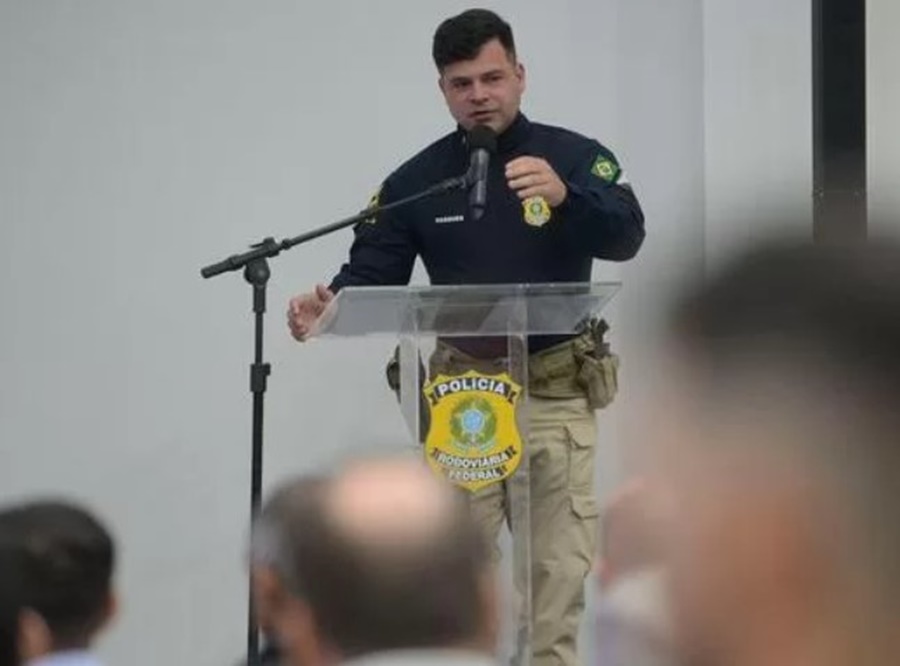 CAIU: Diretor-geral da PRF investigado por bloqueios é exonerado