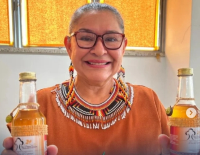 LISTA DE ENCOMENDAS: Empreendedora indígena aposta em licor de cupuaçu e acerta na clientela