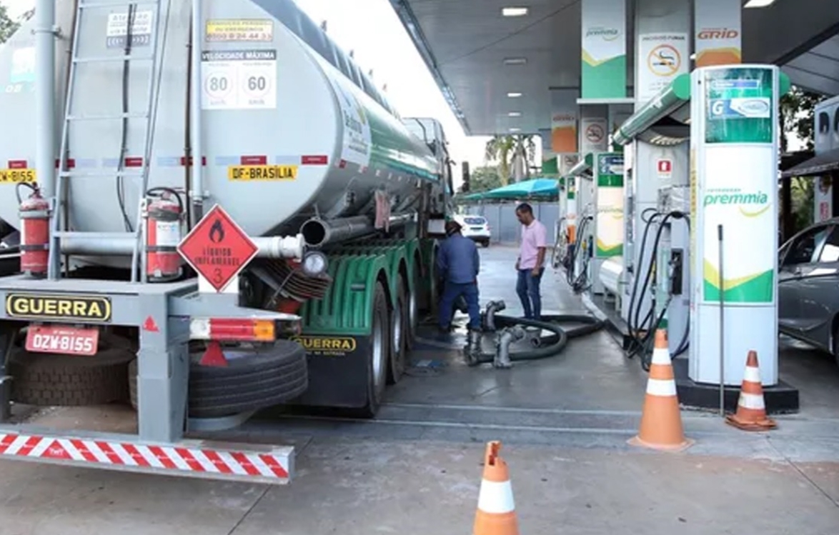 DIESEL E GÁS DE COZINHA: Governo lança pacote bilionário para conter alta dos combustíveis