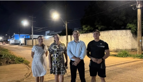 NILTON SOUZA: Bairro Industrial recebe iluminação e melhorias após pedido do vereador