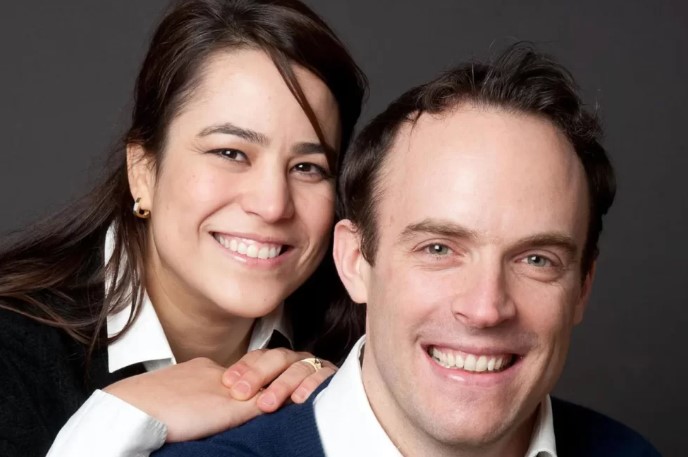 DISCRETA: Reino Unido pode ter 'primeira-dama' brasileira com a saída de Johnson