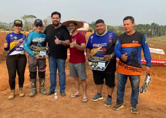 8ª Etapa Estadual de Motocross leva adrenalina a Nova Mamoré