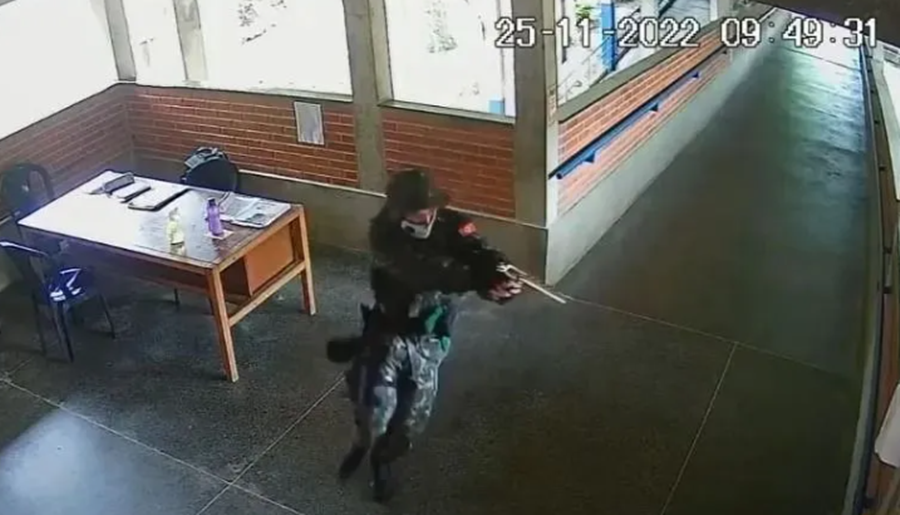 USOU SUÁSTICA: Justiça sentencia adolescente que matou quatro pessoas a tiros