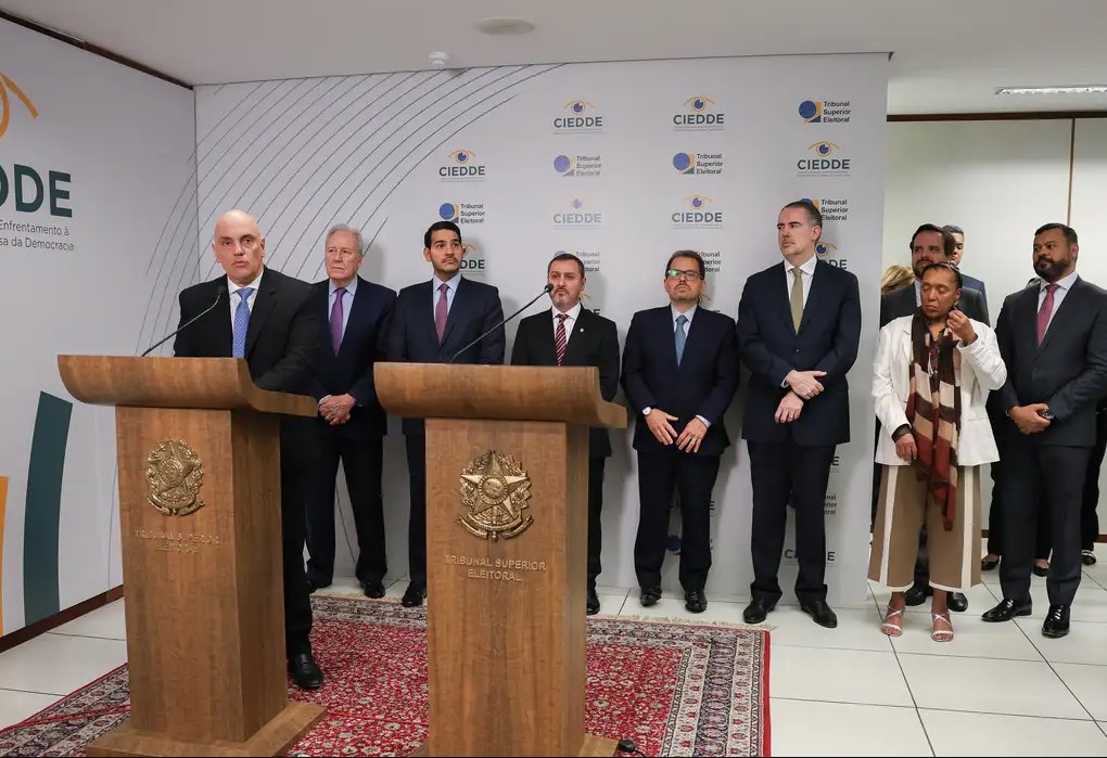 COOPERAÇÃO: PF e AGU firmam parceria com TSE para combater fake news nas eleições