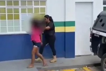 ABSURDO: Madrasta obrigava menores de idade a fazerem programa