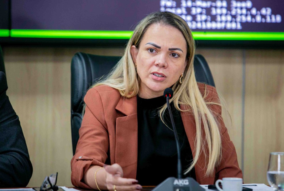 CLÁUDIA DE JESUS: Ação da deputada consegue prorrogar Censo Previdenciário de RO