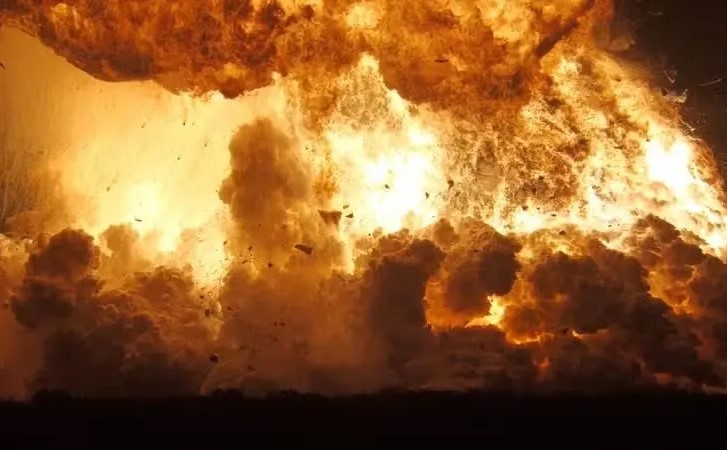 VÍDEO: Foguete da SpaceX explode durante teste no Texas