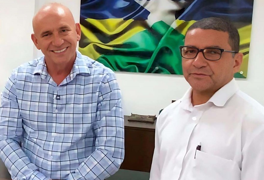 EZEQUIEL NEIVA: Deputado anuncia investimento para atender escola em Alto Alegre com equipamentos