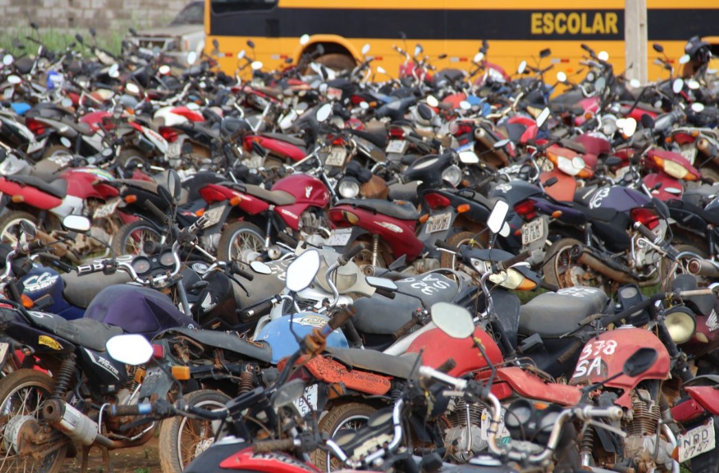 OPORTUNIDADE: Detran realizará leilão eletrônico de 693 veículos conservados